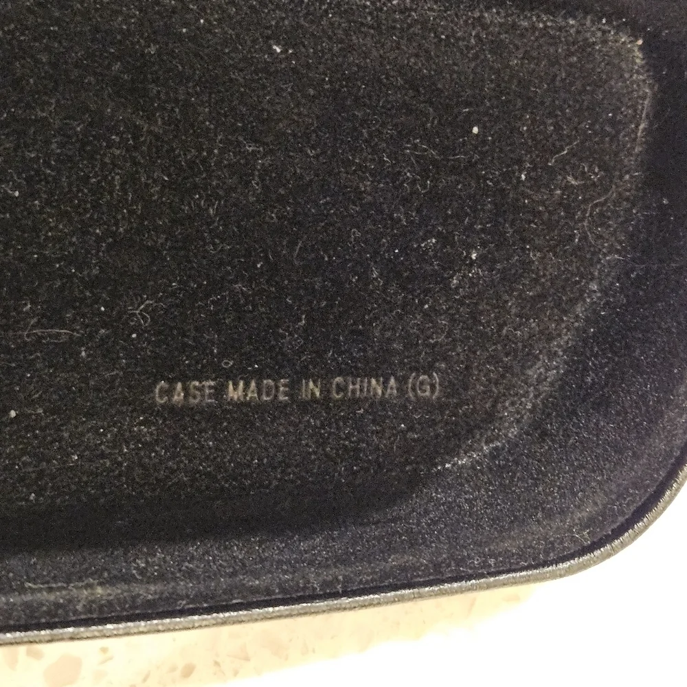 Oakley Black Hard Clam Shell Dimple Glasses Case | Black Embossed Logo